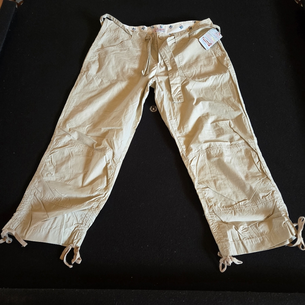 UNIONBAY Light Tan Cargo Pants/ Capris Size 11 NWT